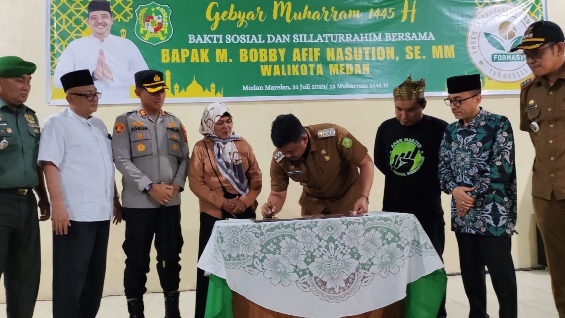 Bobby Nasution Silaturahmi dengan Warga Marelan Semarakkan Muharram Bobby Nasution Silaturahmi dengan Warga Marelan Semarakkan Muharram