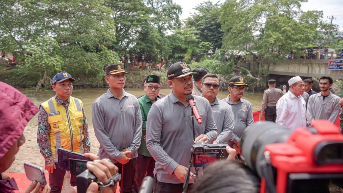 Bobby Nasution Tegaskan Mulai 2024 akan Kenakan Denda Rp 10 juta bagi Warga yang Buang Sampah ke Sungai