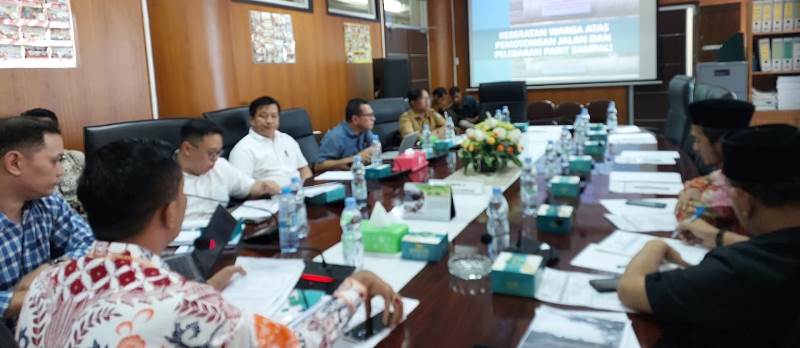 Komisi IV RDP-kan Keberatan Warga Soal Proyek Drainase di Jalan Sampali Komisi IV RDP-kan Keberatan Warga Soal Proyek Drainase di Jalan Sampali