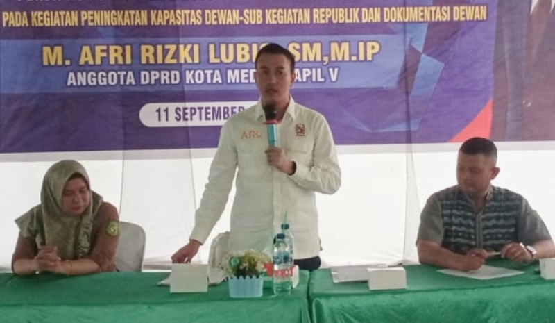 Rizki Lubis Ajak Masyarakat Jaga Kebersihan Lingkungan Rizki Lubis Ajak Masyarakat Jaga Kebersihan Lingkungan