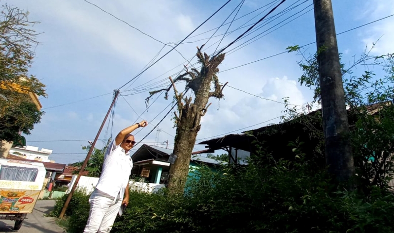 Robi Barus Minta PLN Segera Perbaiki Tiang Listrik Retak 