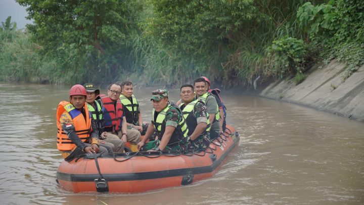 Bobby Nasution Kembali Susur Sungai Deli Bersama Pangdam I/BB, Progres Pembersihan 25 Persen