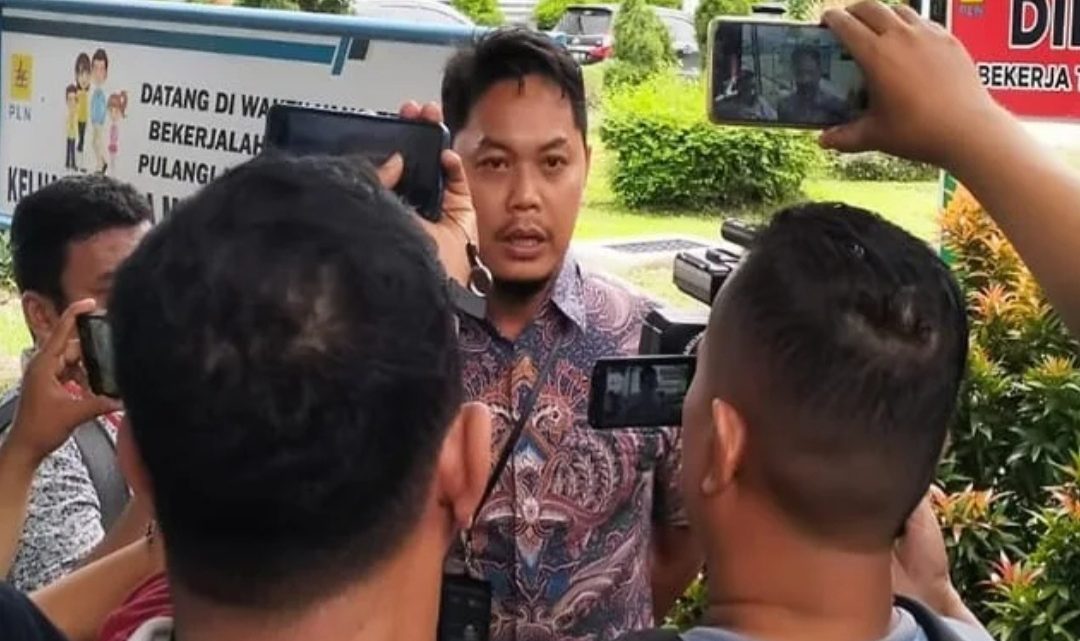 Kasus Pencurian Listrik di Sumut, Yasmir Lukman: Jika Ada Pegawai yang Terlibat, Penjarakan Kasus Pencurian Listrik di Sumut, Yasmir Lukman: Jika Ada Pegawai yang Terlibat, Penjarakan