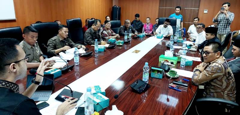 Komisi III Desak PUD Pasar Medan Segera Respon Keluhan Pedagang Pasar Pendidikan Komisi III Desak PUD Pasar Medan Segera Respon Keluhan Pedagang Pasar Pendidikan