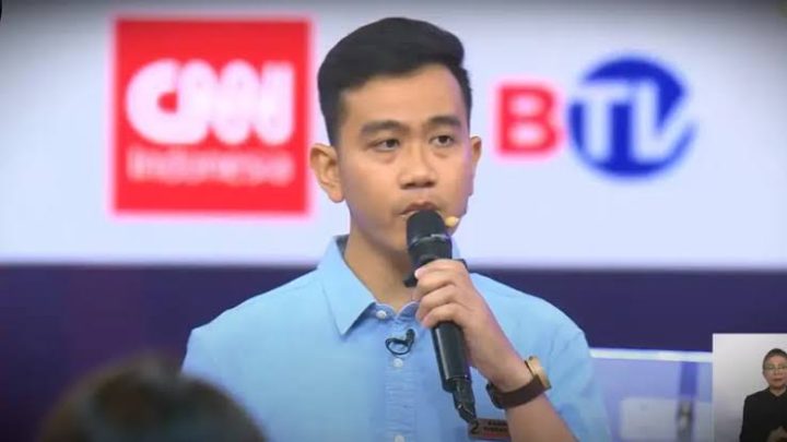 Ade Jona Sebut Gimmick Gibran Bagian dari Strategi, Hal Wajar Dalam Politik