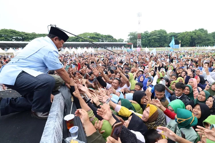 Ade Jona: Capres, Prabowo Sosok Pemimpin Kuat dan Siap Berkorban Untuk Rakyat Ade Jona: Capres, Prabowo Sosok Pemimpin Kuat dan Siap Berkorban Untuk Rakyat