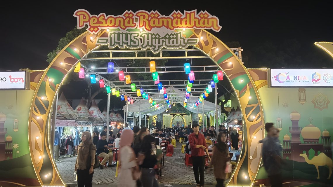 Diminati Ribuan Pengunjung dan Bangkitkan Ekonomi UMKM, Pesona Ramadhan Sumut Malah Luput Dari Dukungan Perbankan BUMN dan BUMD Diminati Ribuan Pengunjung dan Bangkitkan Ekonomi UMKM, Pesona Ramadhan Sumut Malah Luput Dari Dukungan Perbankan BUMN dan BUMD
