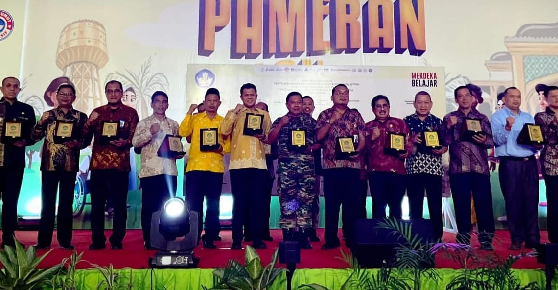 Semarak Bulan Merdeka Belajar 2024 di Sumut Diwarnai Ragam Kegiatan Edukatif Semarak Bulan Merdeka Belajar 2024 di Sumut Diwarnai Ragam Kegiatan Edukatif