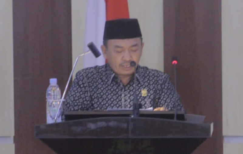Perda Pemberian Insentif dan Kemudahan Penanaman Modal Diharapkan Tingkatkan Investasi Perda Pemberian Insentif dan Kemudahan Penanaman Modal Diharapkan Tingkatkan Investasi