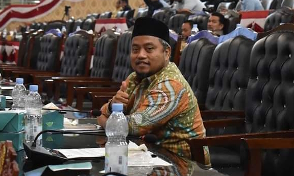 F-PKS Pertanyakan Pengguna Parkir Berlangganan Masih Dikutip Uang Parkir F-PKS Pertanyakan Pengguna Parkir Berlangganan Masih Dikutip Uang Parkir