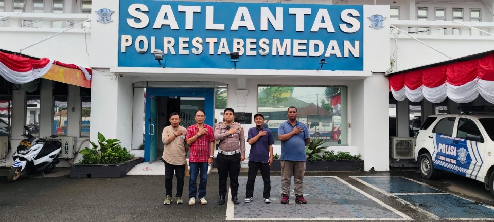 Sosialisasikan Tertib Berlalu Lintas, Satlantas Polrestabes Medan Siap Kolaborasi Dengan SMSI Sosialisasikan Tertib Berlalu Lintas, Satlantas Polrestabes Medan Siap Kolaborasi Dengan SMSI