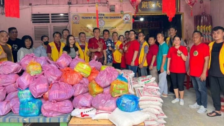Hasyim SE Bagikan Ratusan Paket Sembako