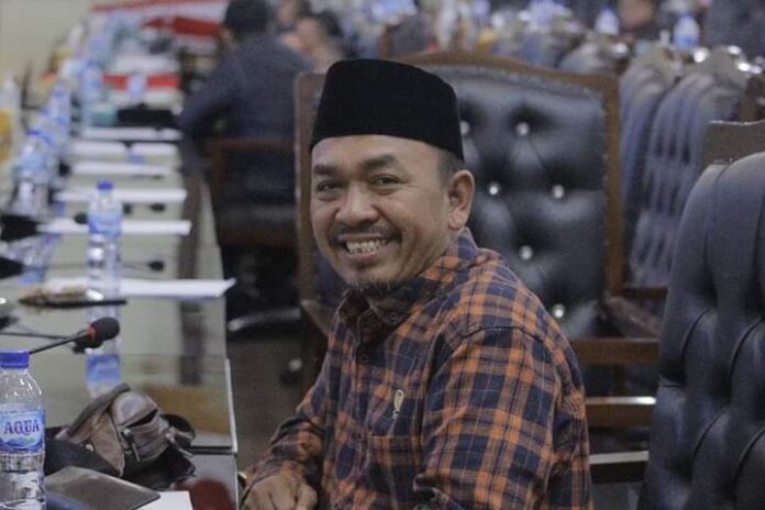 Fraksi PKS Minta Tarif Retribusi Sampah Memperhatikan Kondisi Ekonomi Warga Fraksi PKS Minta Tarif Retribusi Sampah Memperhatikan Kondisi Ekonomi Warga