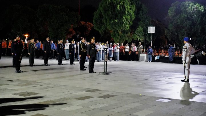 Wali Kota Medan Mengikuti Apel Kehormatan dan Renungan Suci di TMP Bukit Barisan