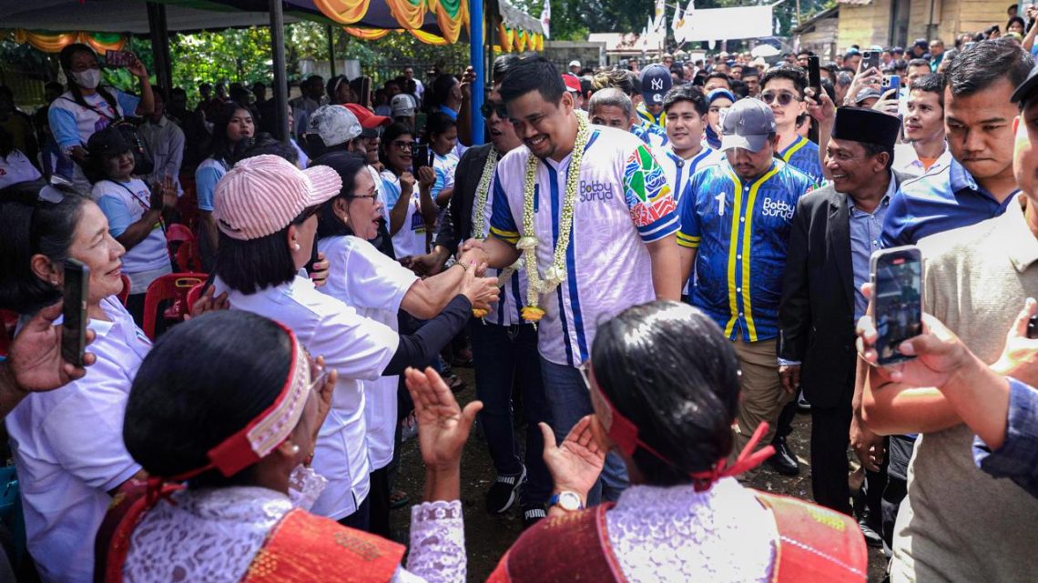 Bobby Nasution Siapkan Solusi Atasi Keluhan Masyarakat di Toba Bobby Nasution Siapkan Solusi Atasi Keluhan Masyarakat di Toba