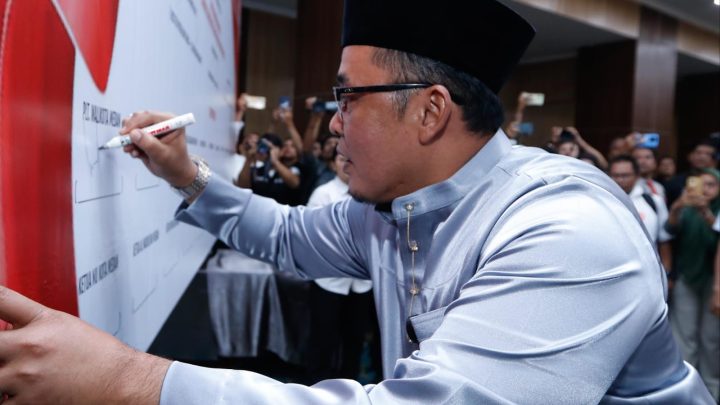 Aulia Rachman Jadi Saksi Tiga Paslon Wali Kota dan Wakil Wali Kota Medan Deklarasi Pilkada Damai