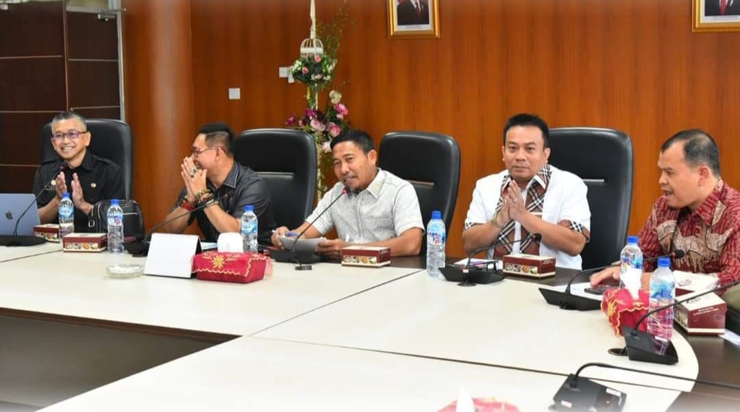 Wong Chun Sen Dorong Percepatan Penyusunan Tatib DPRD Kota Medan Wong Chun Sen Dorong Percepatan Penyusunan Tatib DPRD Kota Medan