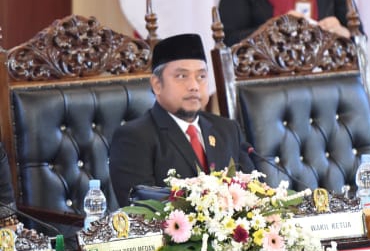 Pelantikan Pimpinan Dewan Harus Jadi Momentum Mentransformasi Tata Kelola Pemerintahan Pelantikan Pimpinan Dewan Harus Jadi Momentum Mentransformasi Tata Kelola Pemerintahan