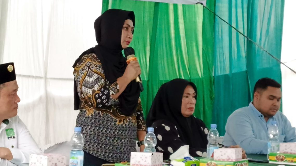 Lailatul Badri Kecewa Dinas Koperasi Tak Hadiri Sosialisasi Perda UMKM Lailatul Badri Kecewa Dinas Koperasi Tak Hadiri Sosialisasi Perda UMKM