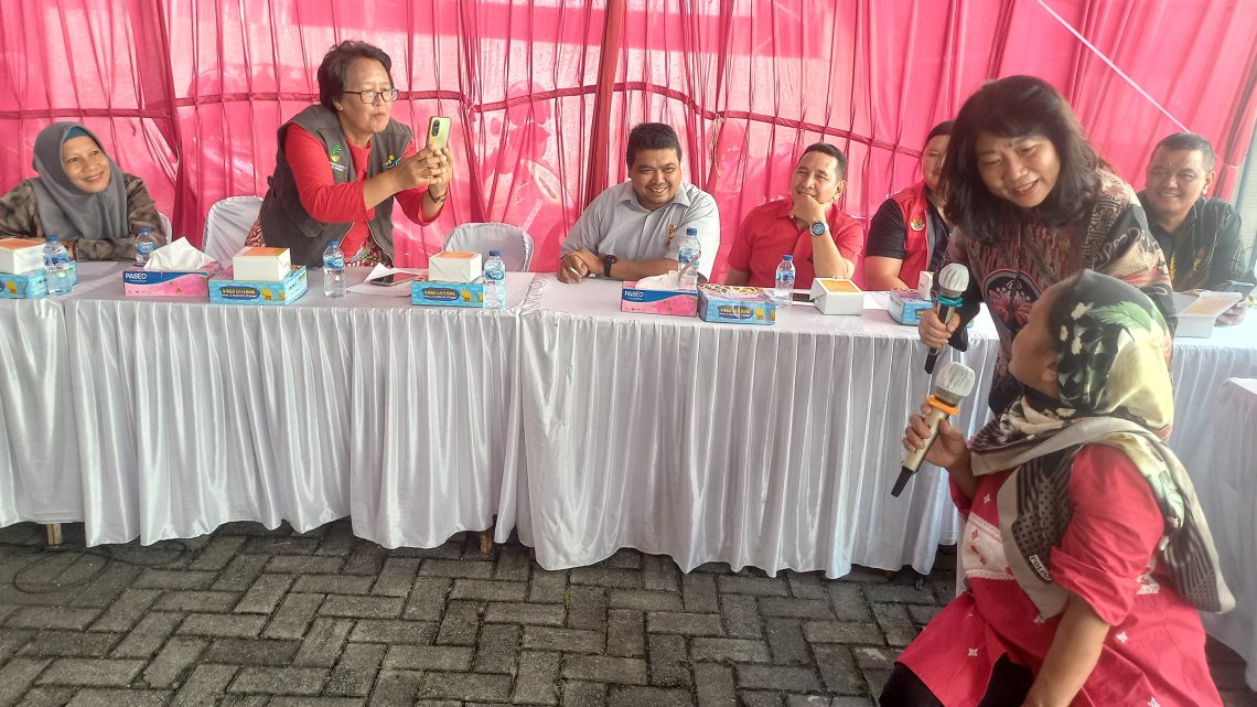 Warga Keluhkan Parit Kurang Berfungsi Mengakibatkan Banjir di Medan Petisah