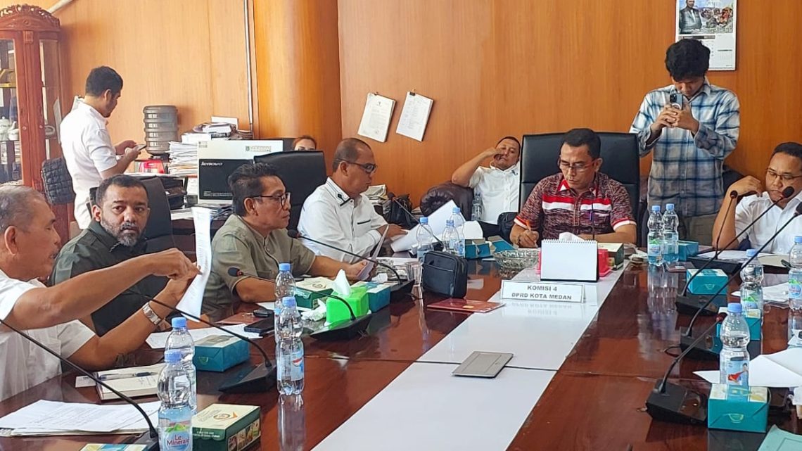 Komisi IV Tuding Dinas SDABMBK Biarkan Tembok Ilegal Perumahan The City View Komisi IV Tuding Dinas SDABMBK Biarkan Tembok Ilegal Perumahan The City View