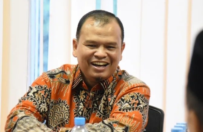 Ketua Komisi II Dukung Pemerintah Jadikan Driver Ojol Sebagai Pekerja Ketua Komisi II Dukung Pemerintah Jadikan Driver Ojol Sebagai Pekerja