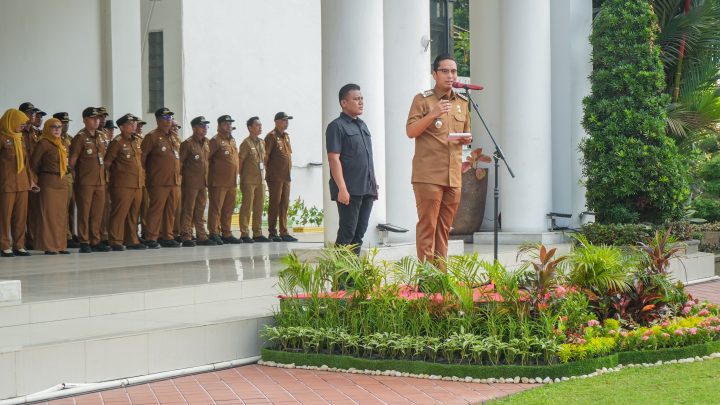 Wali Kota Medan, Rico Waas Pimpin Apel Perdana di Balai Kota