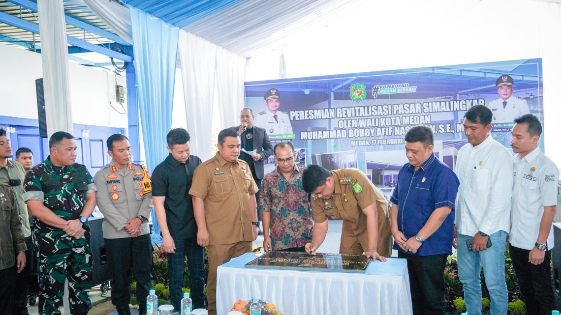 Wali Kota Medan Resmikan Revitalisasi Pasar Simalingkar : Pembangunan ini Konsep Kolaborasi Pemerintah dan Pedagang Wali Kota Medan Resmikan Revitalisasi Pasar Simalingkar : Pembangunan ini Konsep Kolaborasi Pemerintah dan Pedagang