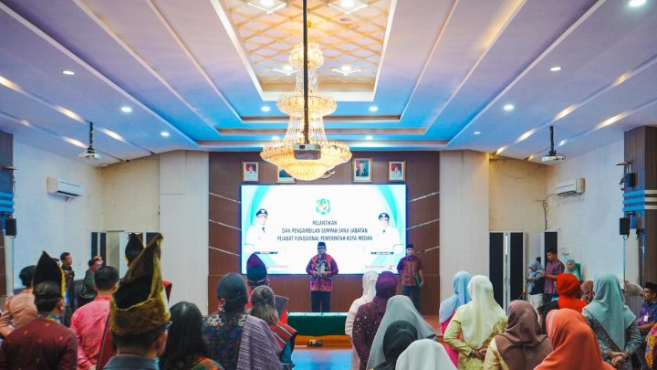 Wali Kota Lantik 54 Pejabat Fungsional Pemko Medan