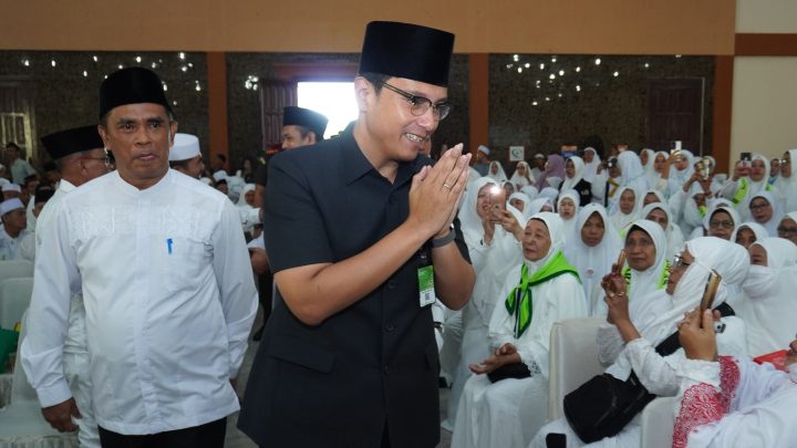Rico Waas Minta 2.635 Calhaj Doakan Kota Medan