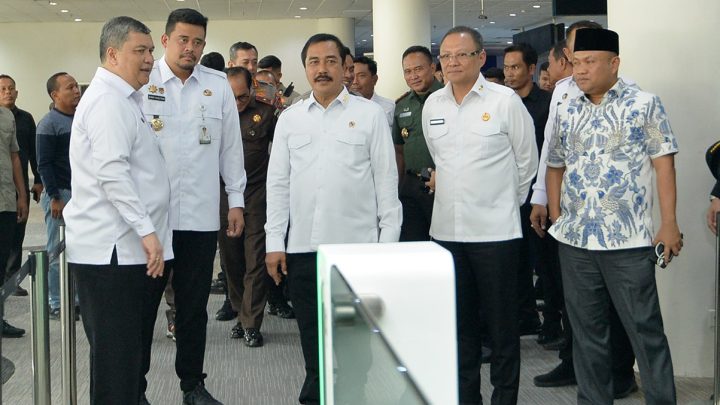 Bobby Nasution Bersama Menteri Imipas Launching Autogate, Percepat Layanan Keimigrasian di Bandara Kualanamu