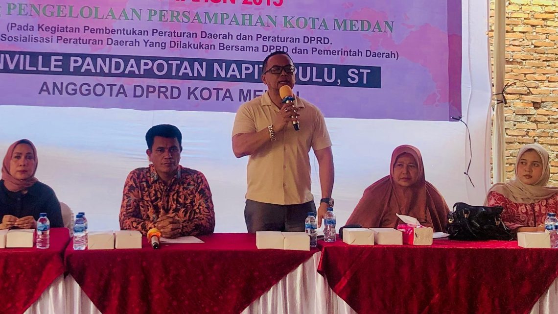 Camat Medan Helvetia Keluhkan Masih Banyak “Sampah Terbang” Camat Medan Helvetia Keluhkan Masih Banyak “Sampah Terbang”