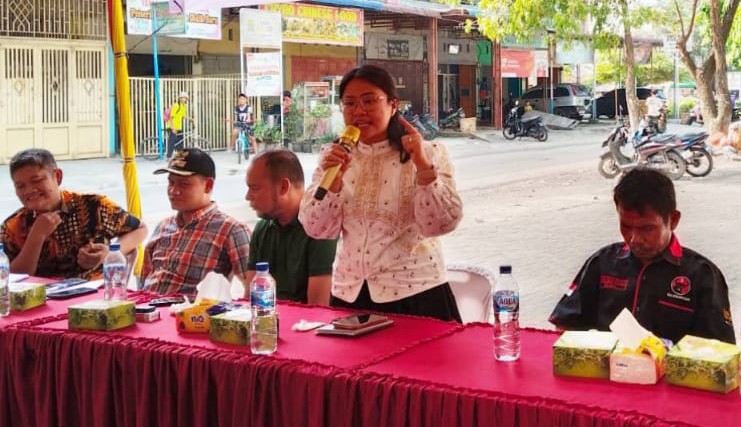 Margaret MS Minta Pemko Sediakan Tempat Sampah di Tiap Lingkungan Margaret MS Minta Pemko Sediakan Tempat Sampah di Tiap Lingkungan