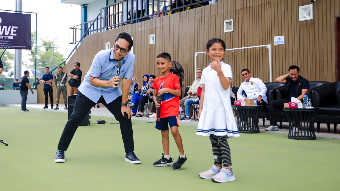 Rico Waas Buka Kejuaraan Tenis Lapangan Kelompok Umur