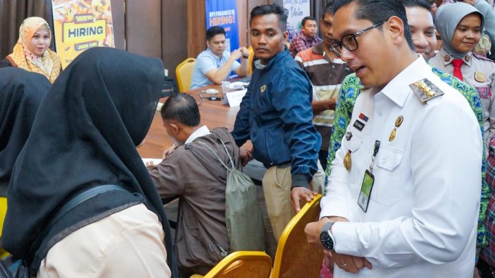 Rico Waas Apresiasi Job Fair di Medan, 56 Perusahaan Buka 2.149 Lowongan Kerja