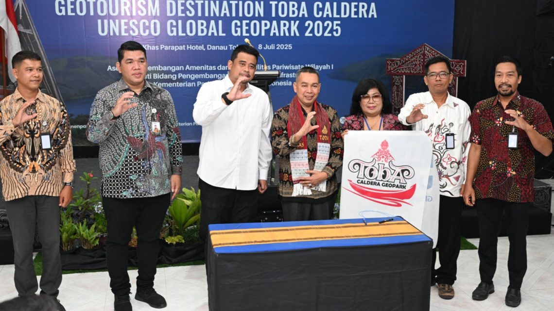 Gubernur Sumut Ajak Kepala Daerah Samakan Tekad Kelola Danau Toba Gubernur Sumut Ajak Kepala Daerah Samakan Tekad Kelola Danau Toba