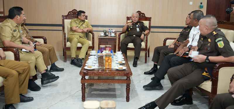 Gubernur Bobby Nasution dan Kajati Sumut Bahas Program Restorative Justice