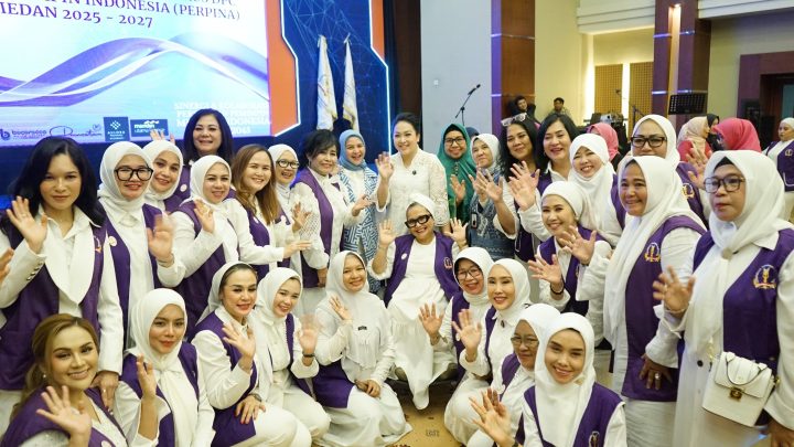 Airin Rico Waas Kukuhkan Pengurus Perpina Kota Medan