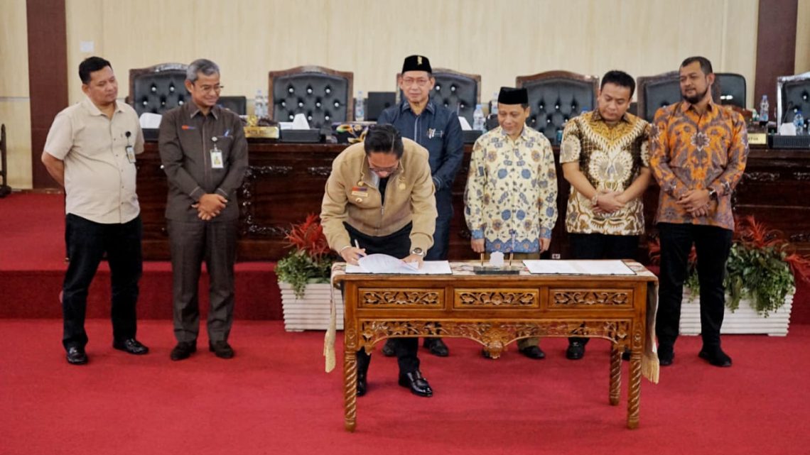 Wali Kota Medan Tandatangani Nota Kesepakatan KUA dan PPAS Rancangan P.APBD 2025