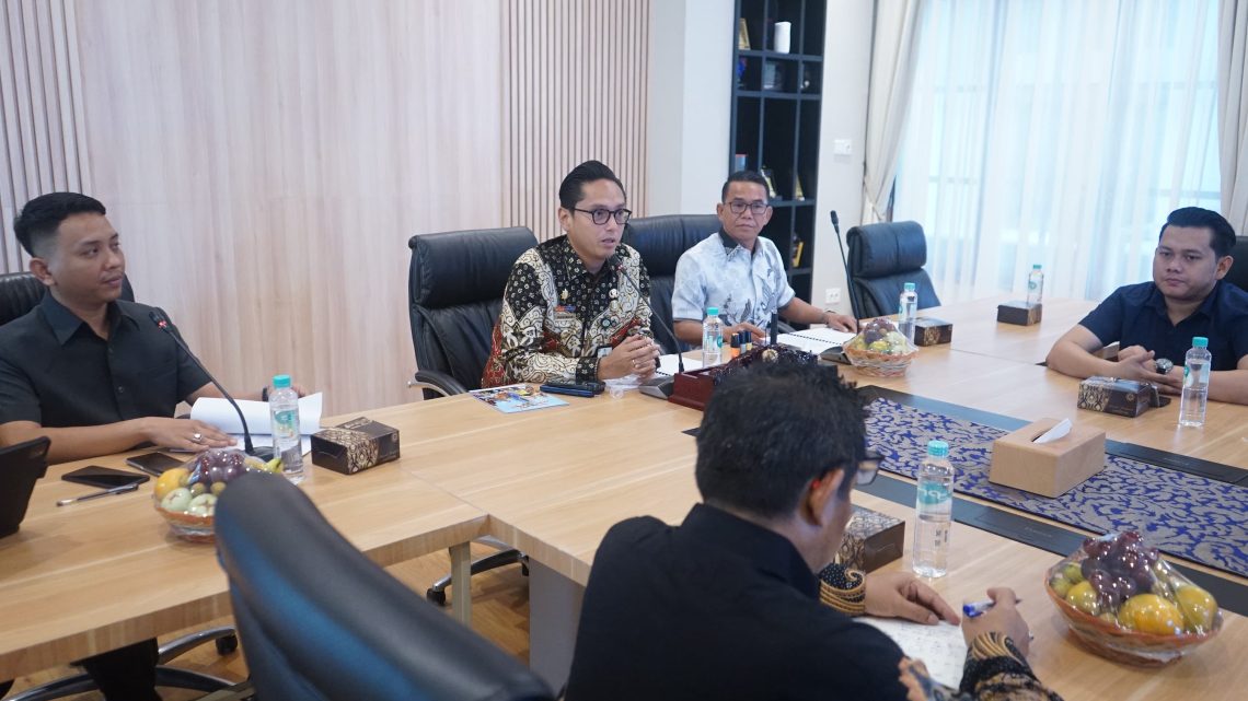 Wali Kota Medan Ingin Taman Lili Suheri Jadi Tempat Berkumpulnya Anak Muda Medan Wali Kota Medan Ingin Taman Lili Suheri Jadi Tempat Berkumpulnya Anak Muda Medan