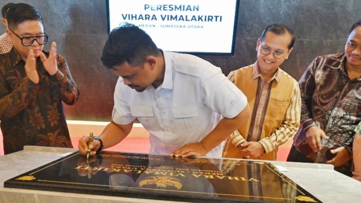 Gubernur Bobby Nasution Harapkan Vihara Vimalakirti Jadi Tempat Penyejuk Bagi Umat Buddha