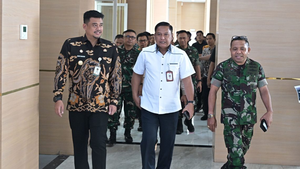 Kemendagri Apresiasi Sumut Kondusif, Bobby Nasution Siap Aktifkan Siskamling