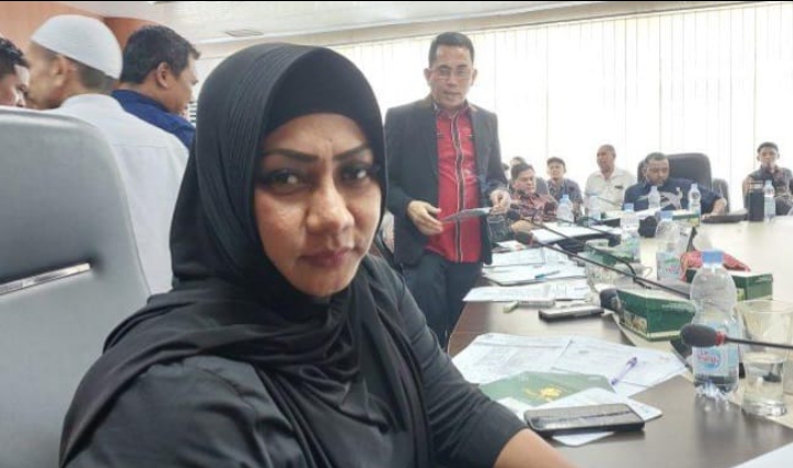Lailatul Badri Ajak Anggota DPRD Medan Bentuk Pansus Reklame