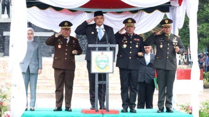 Peringati Hari Kesaktian Pancasila, Gubernur Bobby Nasution Berikan Tali Asih Kepada Keluarga Letda Sujono
