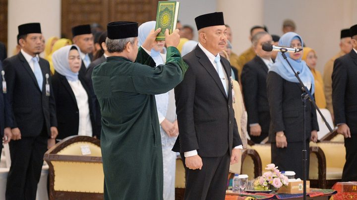 Lantik Sulaiman Harahap Sebagai Pj Sekda Sumut, Bobby Nasution Tekankan Kolaborasi Birokrasi