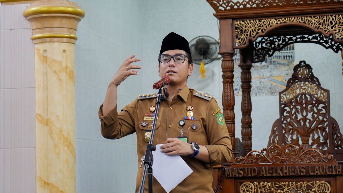 Rico Waas Ajak Umat Islam Memakmurkan Masjid
