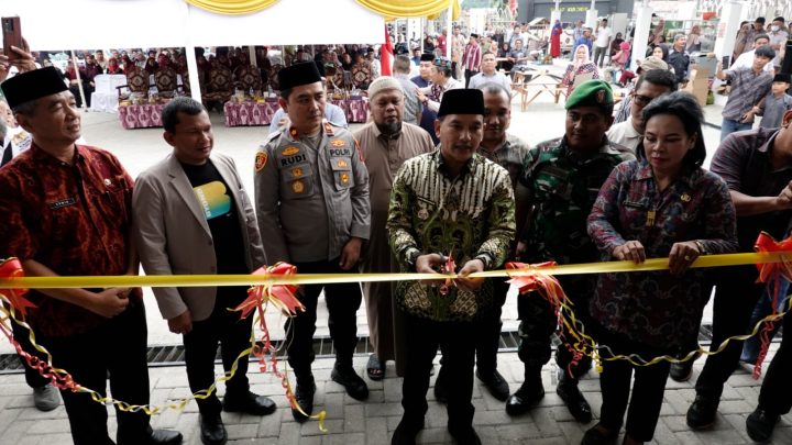 Wali Kota Tebing Tinggi Sampaikan Pesan Utama Kepada Pelaku UMKM dan Pengunjung di Peresmian Pusat Kuliner Masjid Agung