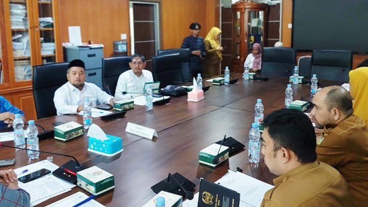 Komisi I Rekomendasikan Pecat Oknum Mantan Camat Medan Maimun