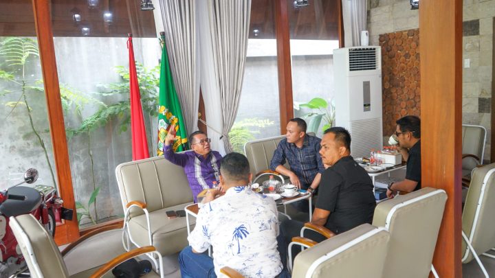 Momen Hangat Wakil Wali Kota Medan Terima Kunjungan Danyon Parako 463 Pasgat