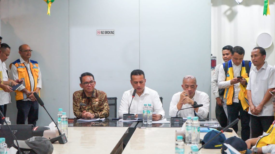 Saat Kunjungan Komisi V DPR RI, Wakil Wali Kota Medan Minta Pertemuan Lintas Sektor Atasi Banjir Rob Belawan